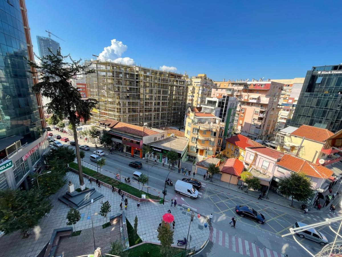 Comfort Apartment In City Center Tirana Zewnętrze zdjęcie